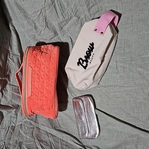 Bundle of cosmetic bags